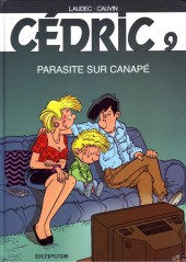 Cédric -9a2004- Parasite sur canapé