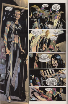 Extrait de Elektra Vol.3 (2001) -16- Standing outside the temple in the rain part one