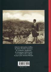 Verso de Tintin - Pastiches, parodies & pirates -2009- Carnets de Syldavie