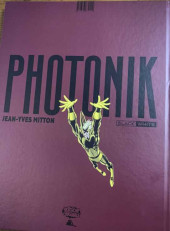 Verso de Photonik (Black & White) -4TL- Par Jean Yves Mitton en Version Originale